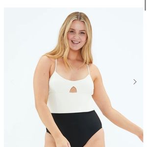 SUMMERSALT - Swan Dive - Size 10